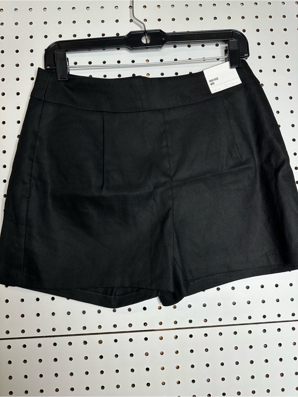 Express dressy shorts size 6 Black High-Rise Women’s Tailored Shorts - Picture 5 of 8